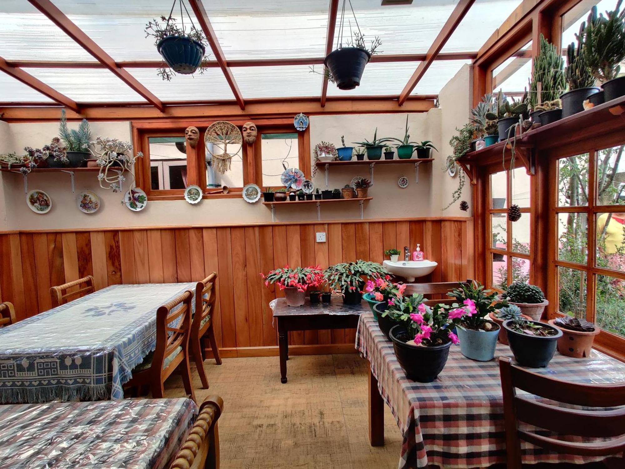 ホテル Carnation Rest ヌワラ・エリヤ エクステリア 写真